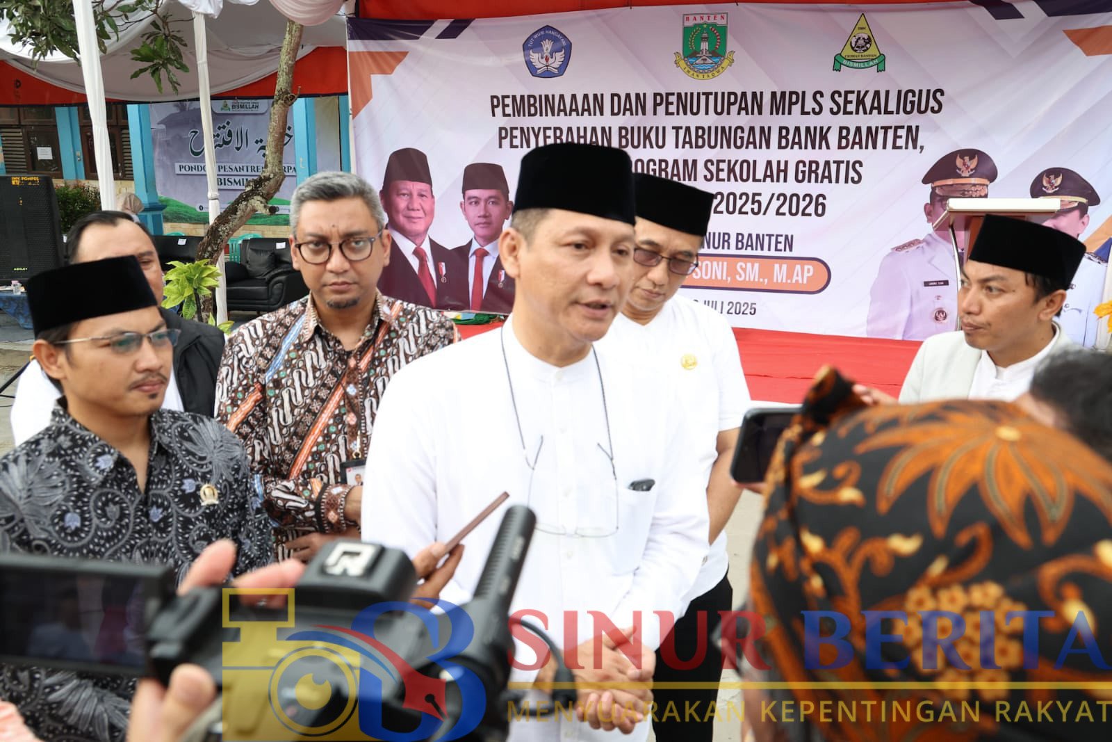 sekolah gratis banten