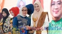 Ketua TP PKK sekaligus Bunda Literasi Pekanbaru, Sulastri Agung Nugroho, meraih ASCA 2026 kategori Pemberdayaan Perempuan bidang Pendidikan dan Literasi.