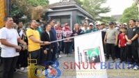 Bupati Purwakarta Saepul Bahri Bin Zein membuka Jalan Santai dan Ngosrek Istimewa dalam rangka Dies Natalis KAHMI ke-60, sekaligus mengajak masyarakat peduli kebersihan lingkungan.