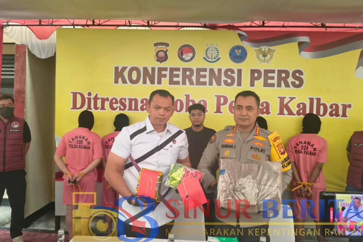 Ditresnarkoba Polda Kalbar mengungkap dua kasus narkoba dan mengamankan empat tersangka.