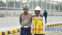 Ditlantas Polda Riau meninjau kesiapan open traffic Overpass STA 203+285 Simpang Palas, termasuk pengalihan arus, penutupan jalur lama, dan pemasangan pembatas demi keselamatan pengguna jalan.