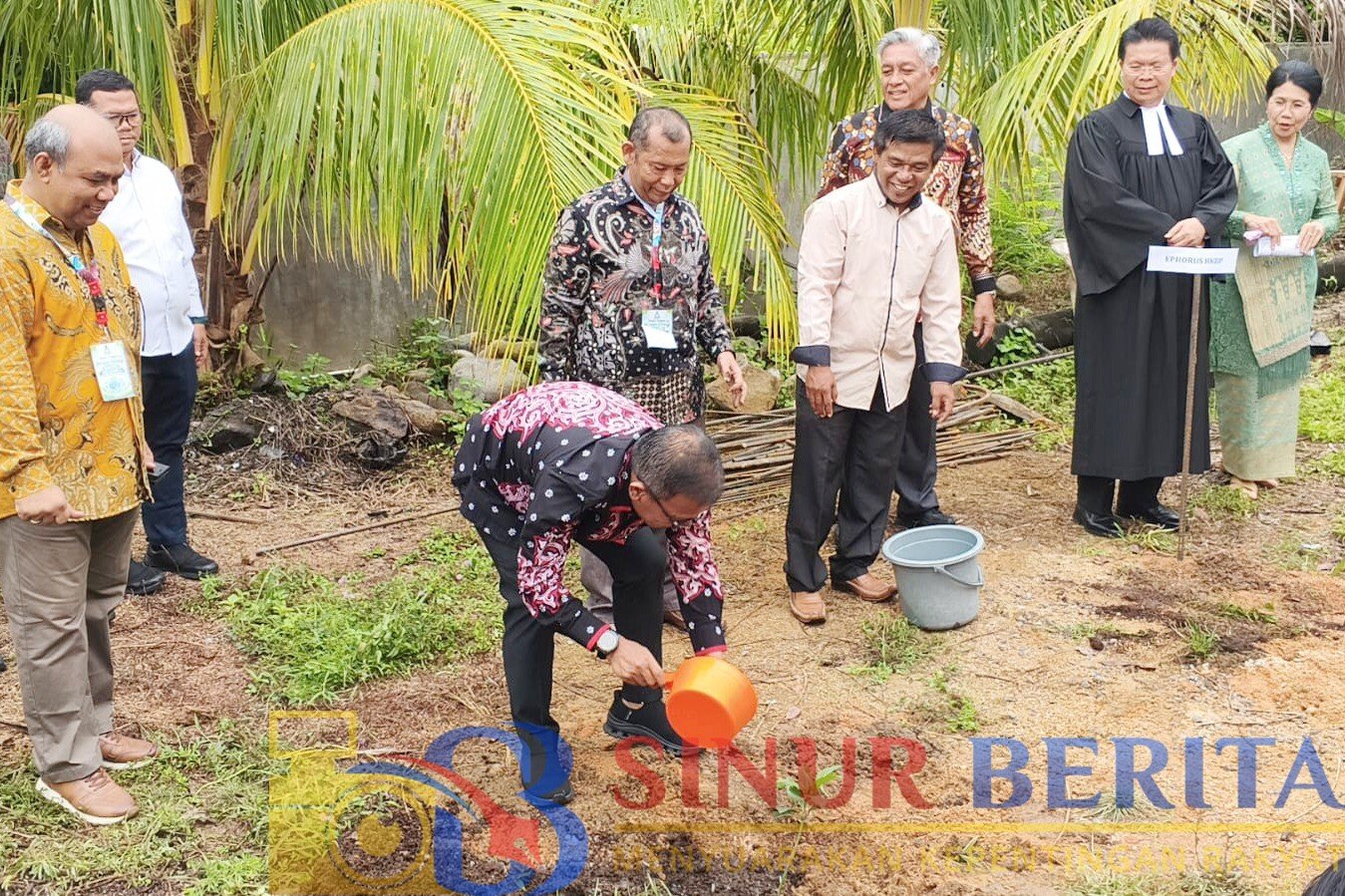Bupati Tapanuli Tengah, Masinton Pasaribu.