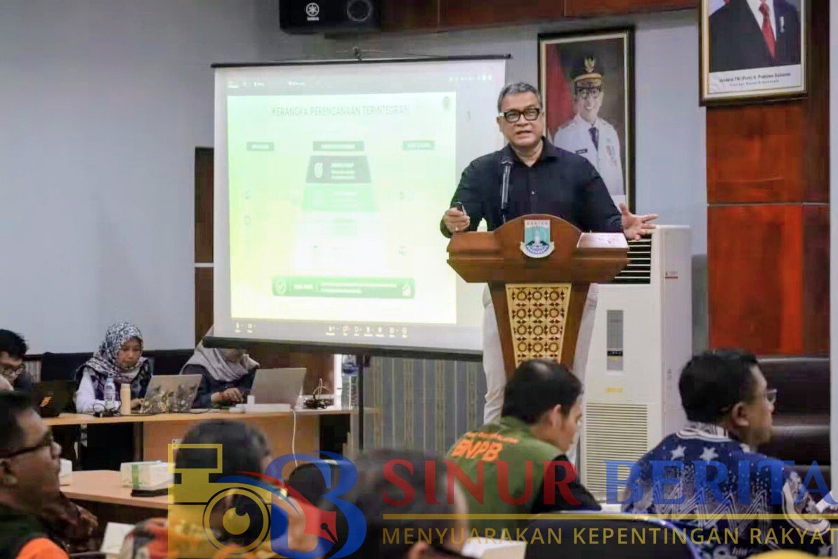 BNPB mendorong penguatan sistem penanggulangan bencana melalui mitigasi berbasis risiko, peningkatan kapasitas BPBD, integrasi pembangunan, dan pembiayaan berkelanjutan untuk memperkuat kesiapsiagaan daerah.
