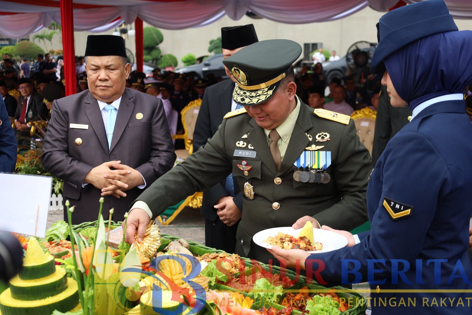 Kodam XIX/Tuanku Tambusai menggelar upacara HUT ke-81 TNI di Pekanbaru, tegaskan profesionalisme, modernisasi, dan komitmen TNI bersama rakyat.