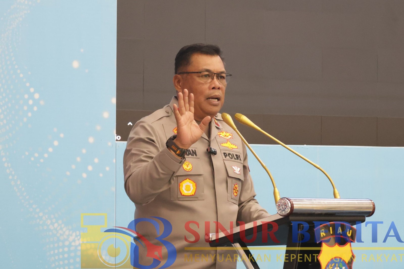 Kapolda Riau Irjen Pol Arman Achdiat