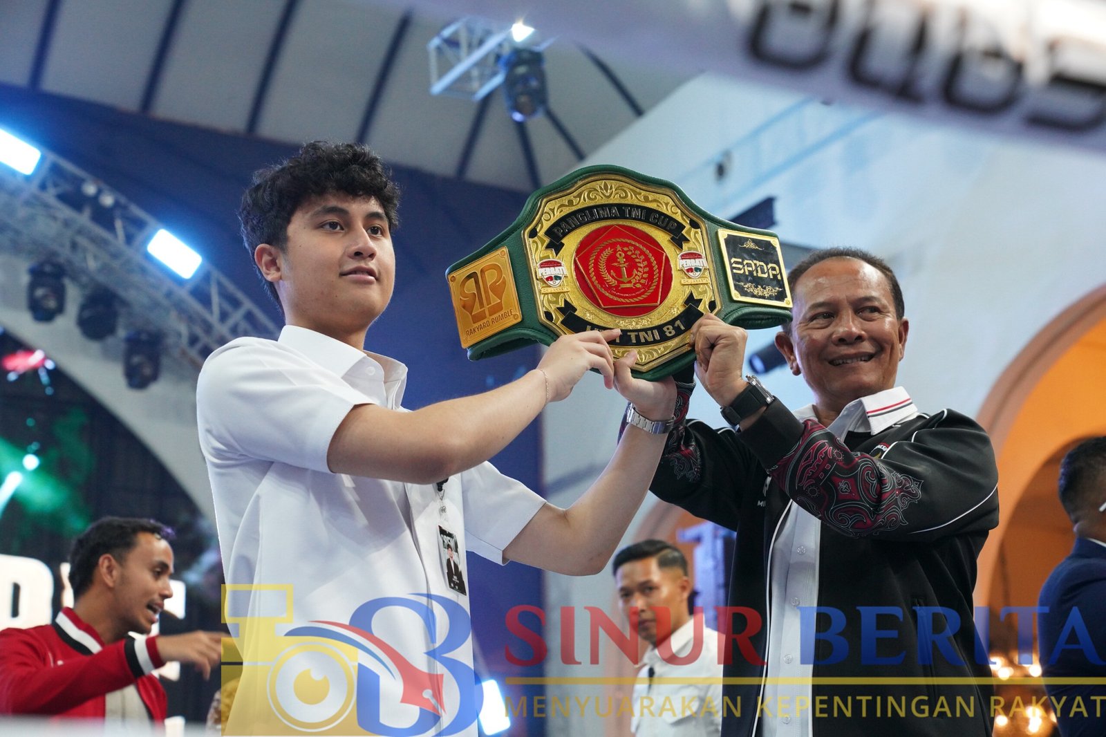 Kasum TNI Letjen Richard Tampubolon membuka Rakyard Rumble Piala Panglima TNI 2026 di Jakarta. Sebanyak 60 petinju mahasiswa dan prajurit TNI ikut bertanding.